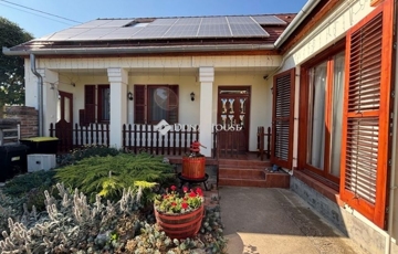 Eladó családi ház