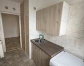 Jó állapotú panel lakás kiváló helyen