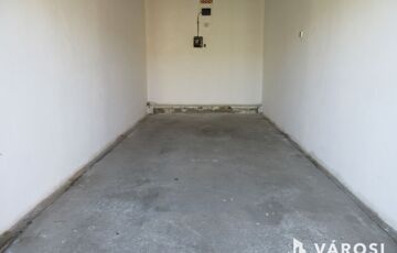 Eladó garázs