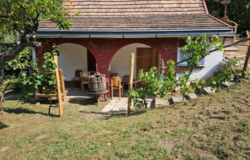 Eladó családi ház