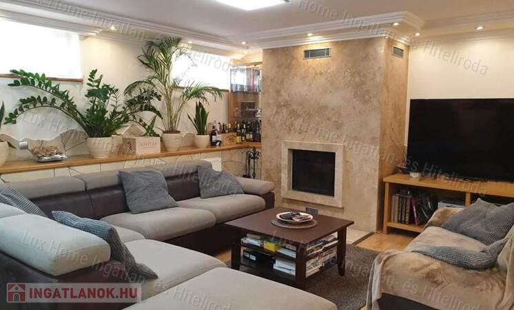 Eladó luxus, több generációs családi ház Nagyigmándon!