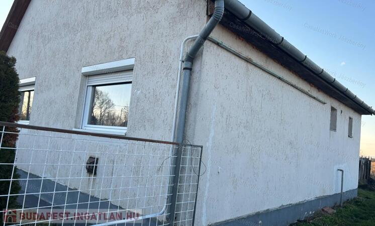 Tarnaörsön 79 nm-es 4 szobás családi ház plusz építési telekkel eladó!                                 