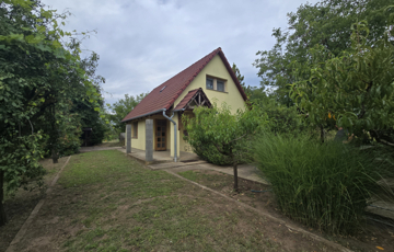 Eladó családi ház
