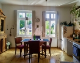 Eladó családi ház Gyúró 127 900 000 Ft