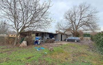 Eladó telek/földterület