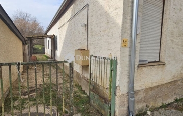 Eladó családi ház