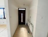 Komárom-Szőnyben 2016-ban épült, befejezésre váró családi ház eladó!