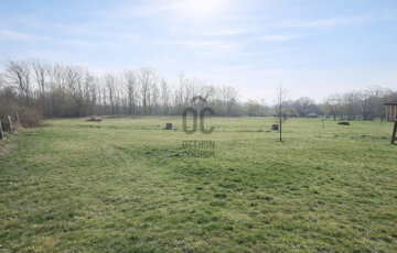 Eladó telek/földterület