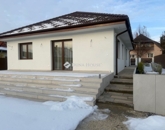 Eladó családi ház Ceglédbercel 230 000 000 Ft