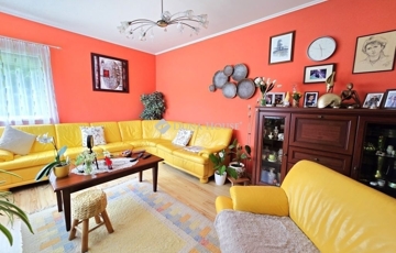 Eladó családi ház