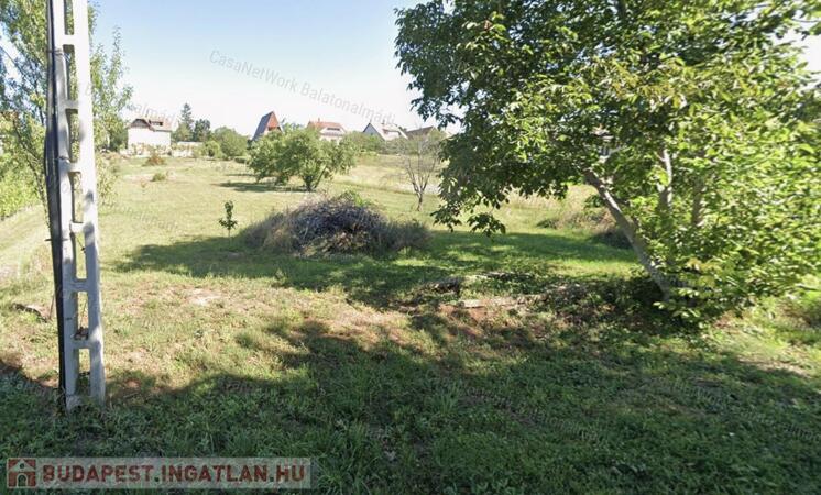 Eladó építési telek Csopakon                                 