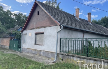 Eladó családi ház