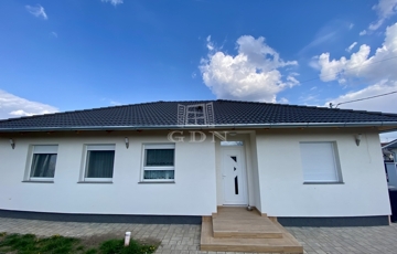 Eladó családi ház