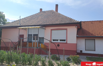Eladó családi ház