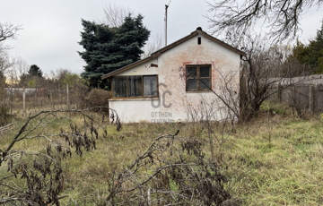 Eladó telek/földterület