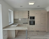 Eladó családi ház Szekszárd 99 999 000 Ft