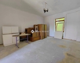 Eladó családi ház Szekszárd 120 000 000 Ft