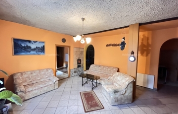 Eladó családi ház