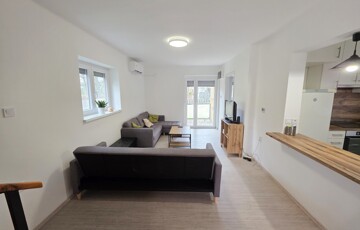 Kiadó családi ház