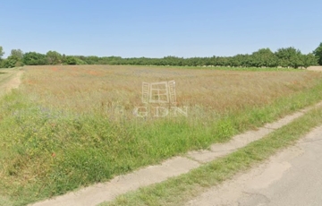 Eladó telek/földterület