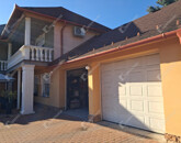 Eladó családi ház Tatabánya 132 000 000 Ft