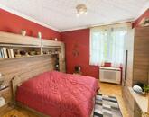 Szolnokon, a Tallinn városrészben 2 szobás 1. emeleti lakás eladó!