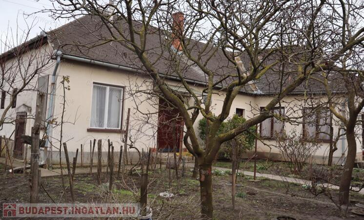 Eladó családi ház, Tápiógyörgye                                 