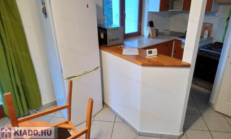 Kiadó kétszintes, bútorozott családi ház Koppánymonostoron!                                 