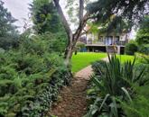 Elegáns, prémium családi ház gyönyörű kerttel, extrákkal, Kerepesen