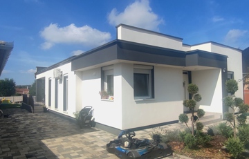 Eladó családi ház