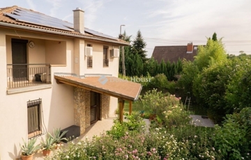 Eladó családi ház