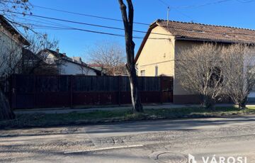 Eladó családi ház