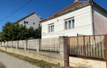 Eladó családi ház