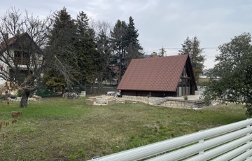 Eladó telek/földterület