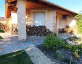 CSALÁDI OTTHON IGÉNYES KÖRNYEZETBEN!