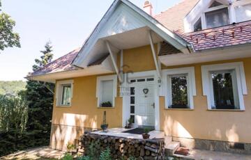 Eladó családi ház