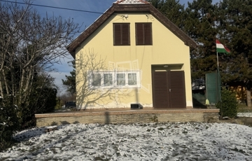 Eladó családi ház
