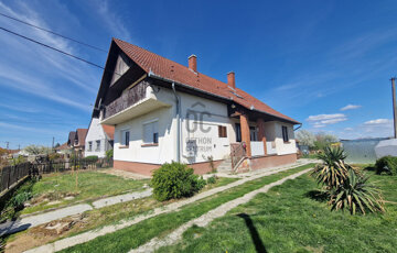 Eladó családi ház