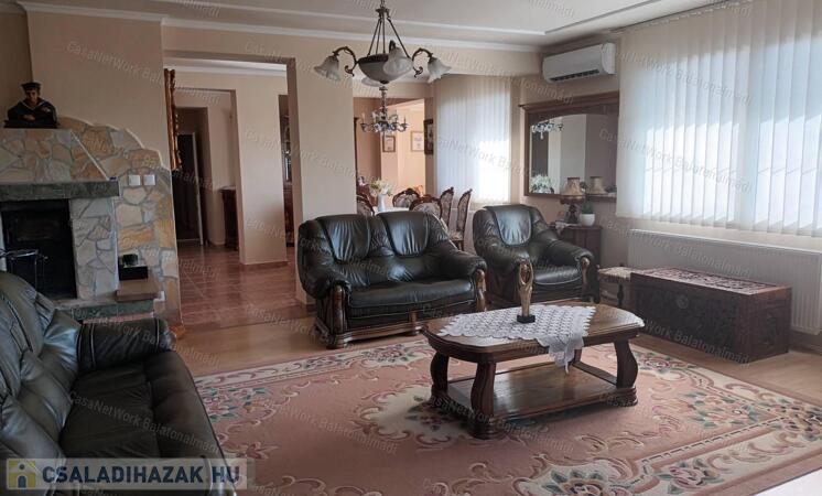 Eladó prémium kategóriájú családi ház Balatonalmádiban!                                 