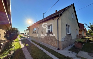 Eladó családi ház