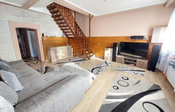 Eladó családi ház