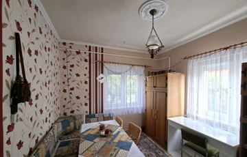 Eladó családi ház