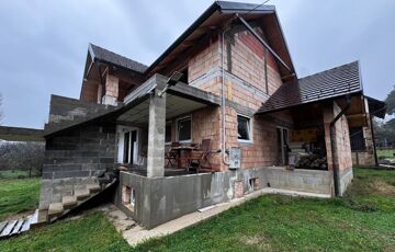 Eladó családi ház