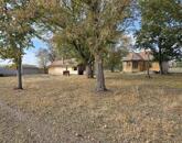 Nyársapáton eladó tanya nagy telekkel és gazdasági épületekkel!