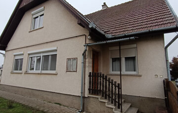 Eladó családi ház