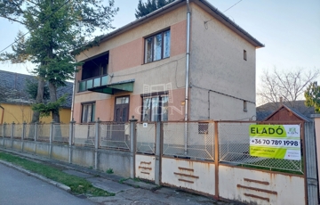Eladó családi ház