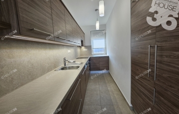 Kiadó családi ház