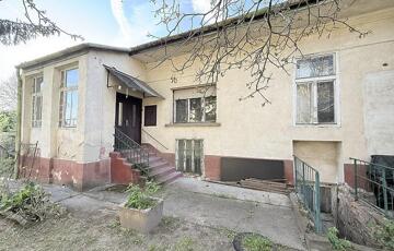 Eladó családi ház