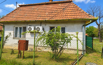 Eladó családi ház