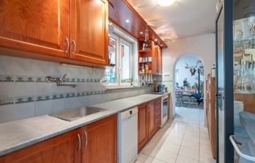 Eladó családi ház